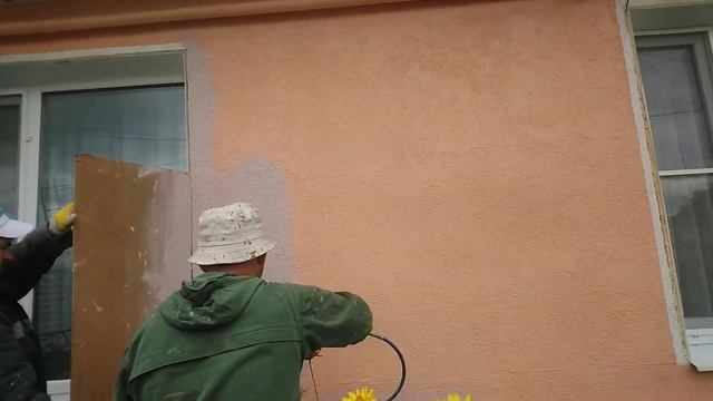 Безвоздушная механизированная окраска фасада смотреть онлайн