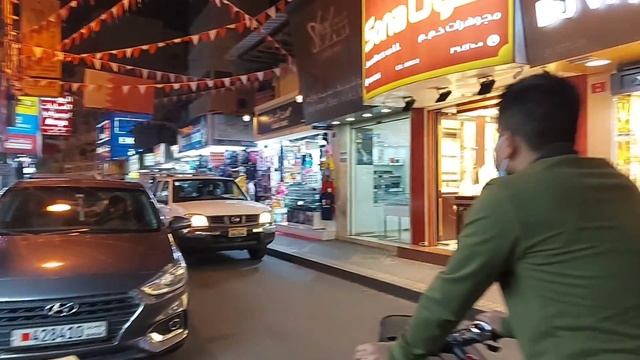 NIGHT LIFE BAHRAIN MANAMA | EXPLORE NIGHTLIFE BAHRAIN | CHEEP MARKET | SWAGAT VEG RESTAURANT MANAMA