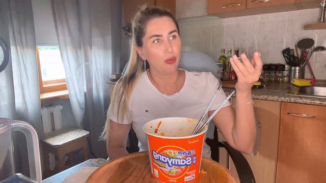 Самые дебильные подарки от мужчин/Мукбанг/Брусникина смотреть онлайн