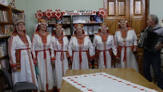 ПИЗЁЛНЭ - Айдо, ялгат, паро ялгат (эрзянь раськень моро) смотреть онлайн
