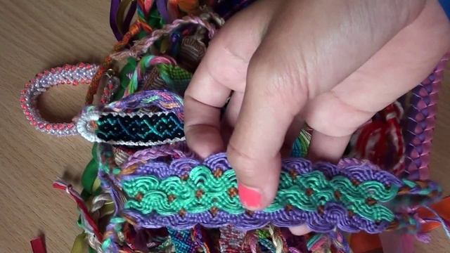 обзор на фенечки,шамбалы и вся коллекция из резинок смотреть онлайн