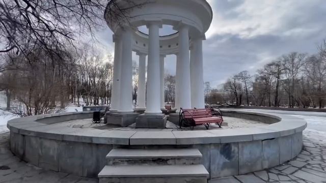 Ротонда в Харитоновском парке г.Екатеринбург смотреть онлайн