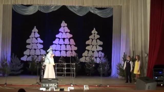 Новогодние приключения Маши и Вити в ДК им Захарова смотреть онлайн