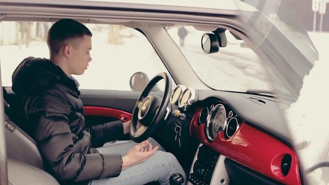 Обзор MINI COOPER S 2005 смотреть онлайн