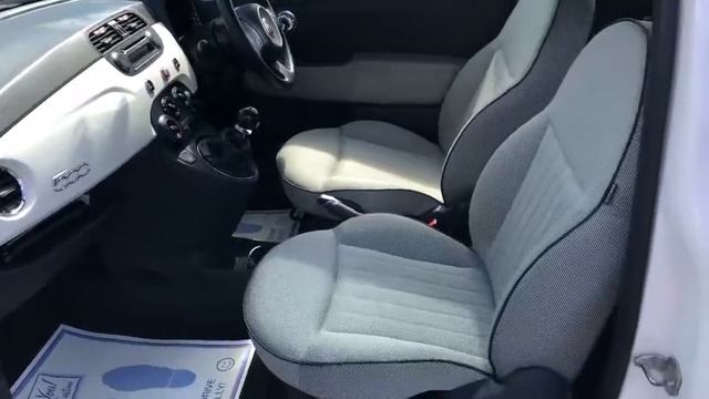 Fiat 500 Lounge Sunroof смотреть онлайн