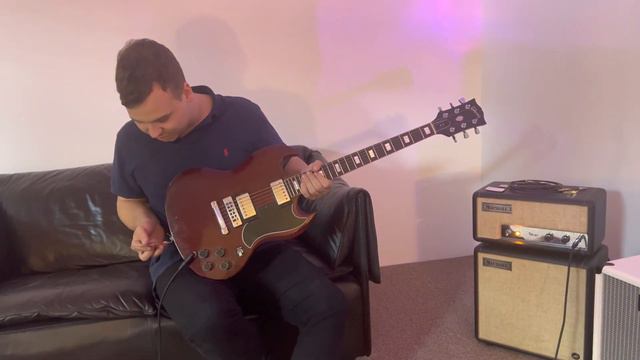 Playing an ORIGINAL 1977 Gibson SG Standard! смотреть онлайн