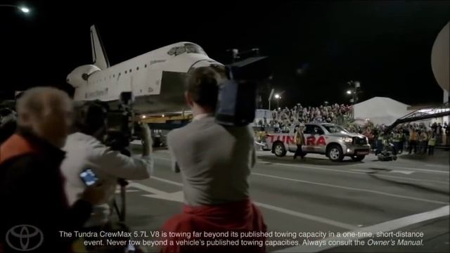 The Toyota Tundra tows the Space Shuttle Endeavor into retirement смотреть онлайн