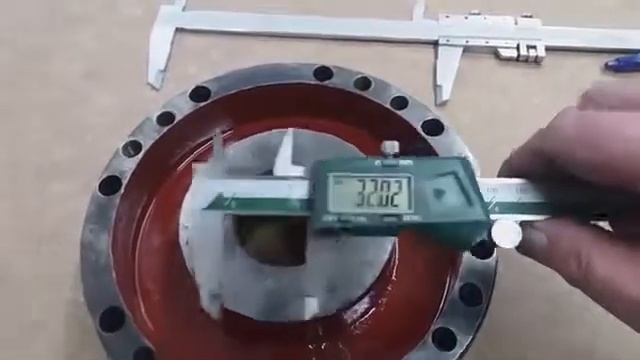 Clip чудеса акрабатики Процесс ремонта мощного электромагнита круглой формы 00292418 04 05 смотреть онлайн