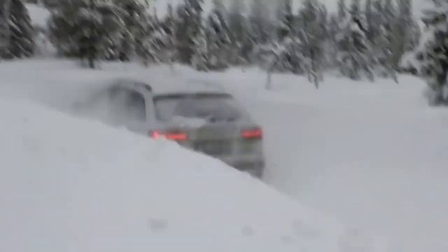 Лучший из Audi Quattro в снегу TOP 10 смотреть онлайн
