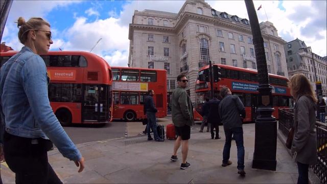 LONDON TOUR | Walking around Piccadilly Circus, England | COD MAP?️ смотреть онлайн