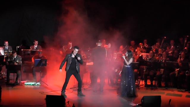 Оркестр ВІКНУ-101 Бригада охорони - Phantom of the opera (Оксана Нестеренко та Володимир Білобров) смотреть онлайн