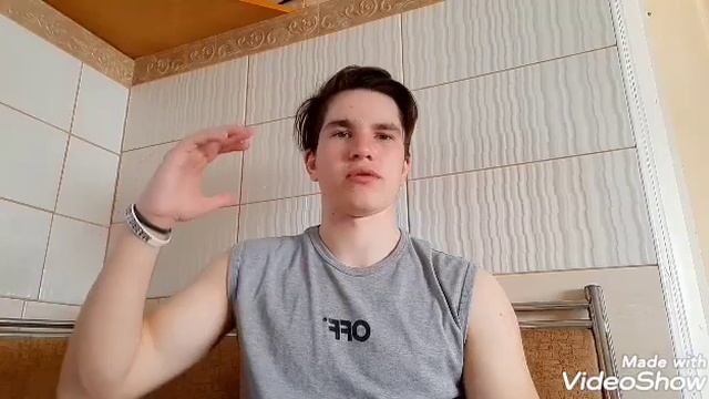 Как накачать спину новичку?! Обучалка в домашних условиях!