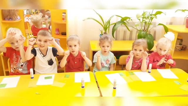 Павловский тракт (средняя группа). Аппликация "морковка" смотреть онлайн