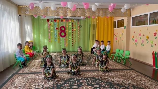 #8марта2022 #узбекский #танец #дети #детскийсадиквидео #балаларжылы #балабақша смотреть онлайн