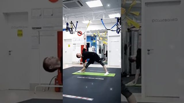 Йога-практика. #yogapractice #igyoga #namaste #yogaeveryday #йога #yogastretch смотреть онлайн