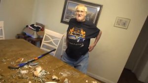 ЗЛОЙ ДЕД ИСПОРТИЛ ДЕНЬ БЛАГОДАРЕНИЯ