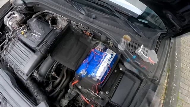Autobatterie Wechsel - KFZ Starterbatterie ersetzen - Audi A3/S3 Sportback Starterbatterie Anleitun смотреть онлайн