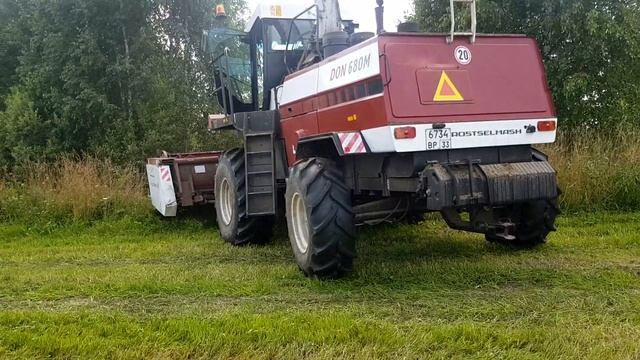 Уборка второго укоса клевера.ПОЛЕВАЯ ЗАПРАВКА. навоз в поле. БУДНИ ТРАКТОРИСТА. СЕЗОН 2020 смотреть онлайн