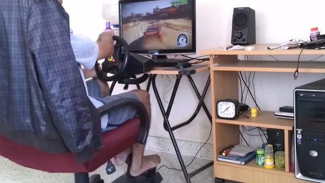 DIRT 2 GAME PLAY Thrustmaster Ferrari GT смотреть онлайн