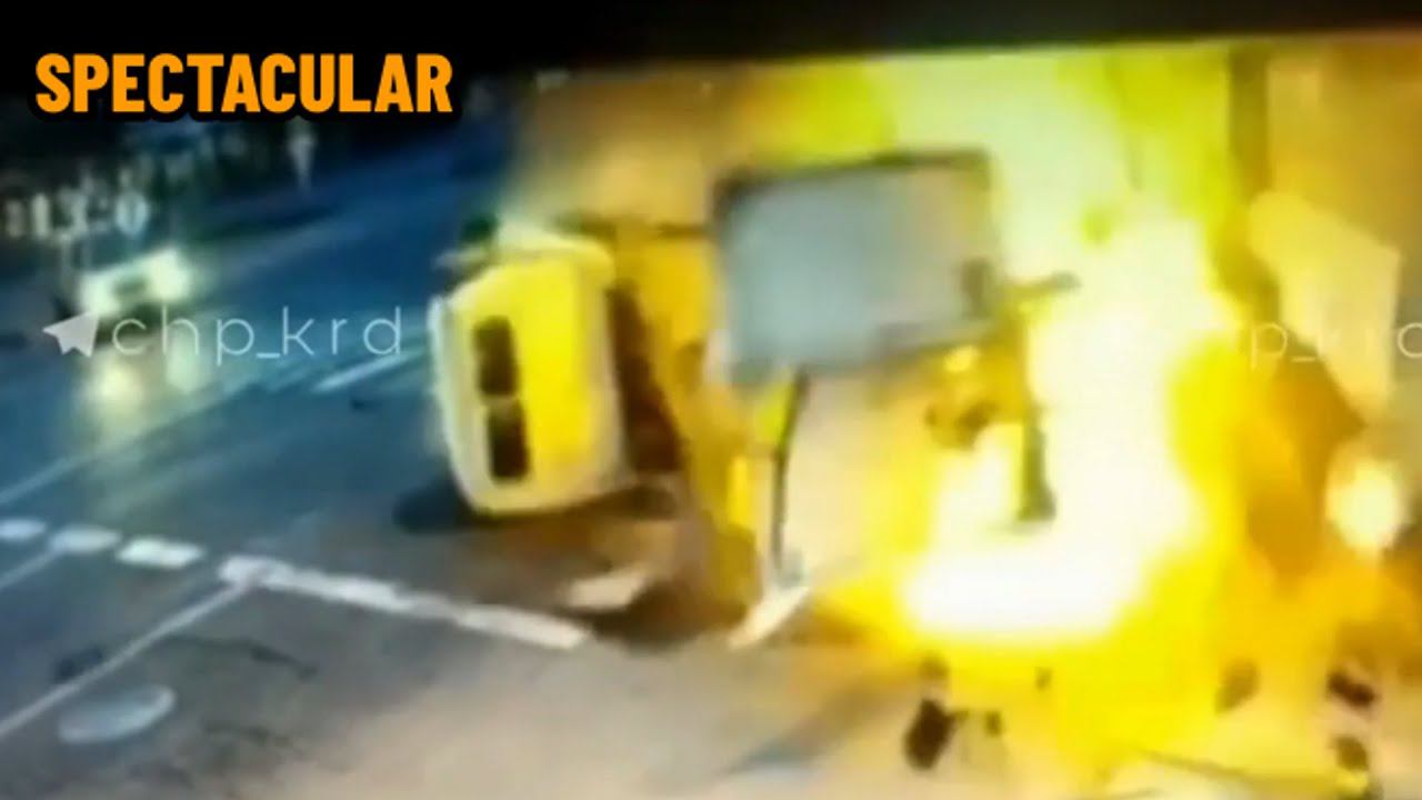 The most spectacular crashes of 2022 part 1 Подборка аварий смотреть онлайн