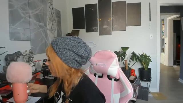 Your intuition aint lyin bout them scrubs.. jus sayin - oh and this is coming in! смотреть онлайн