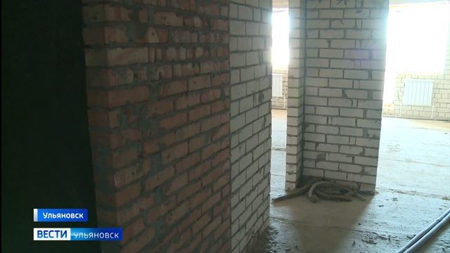 Полмиллиарда рублей из областного бюджета дополнительно направят на развитие строительной отрасли. смотреть онлайн