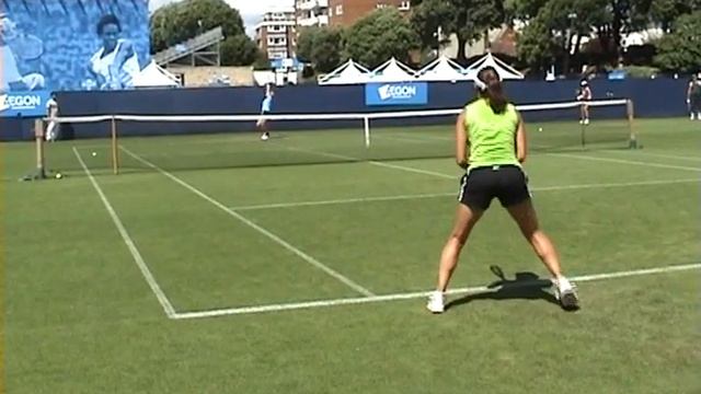 Ai Sugiyama and Zheng Jie practice in Eastbourne 2009 2 смотреть онлайн
