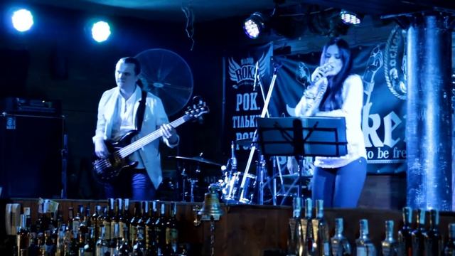 Кавер группа "Crazy House" Jessie J -- "Price tag" смотреть онлайн