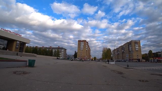 Ухта. Осенняя велопрогулка по проспекту Ленина смотреть онлайн