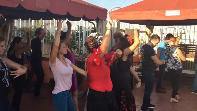 At our Flamenco Activity! смотреть онлайн