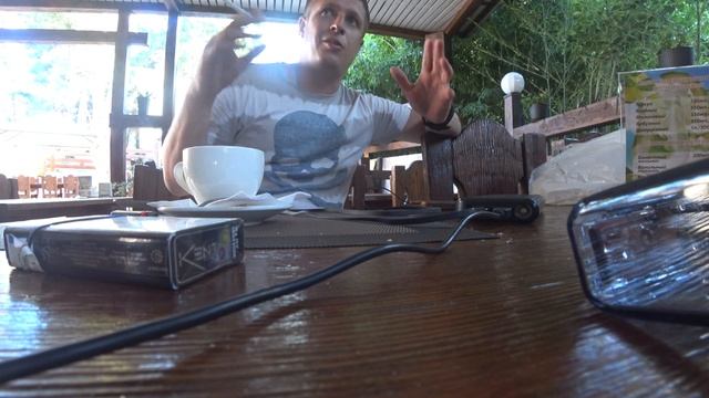 Сидим в шашлычной Сочи  Алекс Галицкий