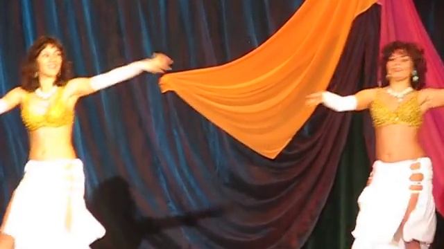 Дуэт "Абла Кардэш" Amr Diab шоу беллиданс смотреть онлайн