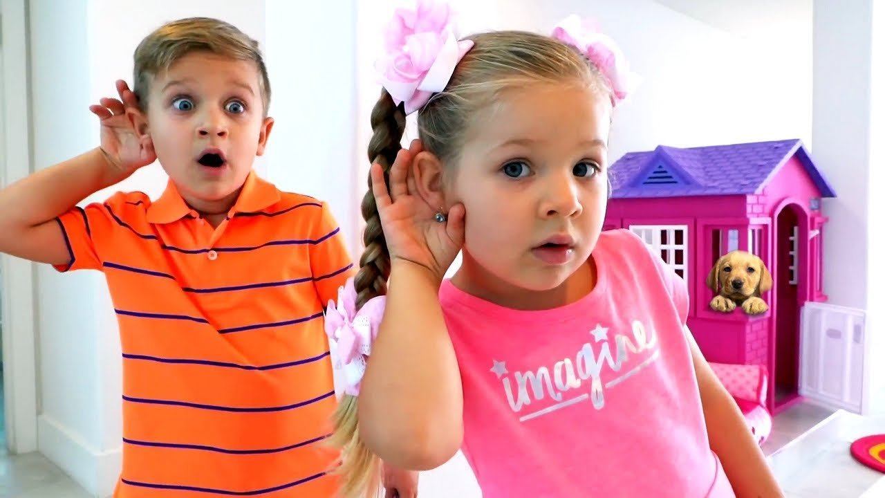 Diana And Roma Play With Interactive Toy Puppy