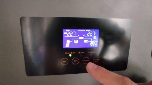 Easun Power vs PowMr. Inversores solares hybridos. ON GRID / OFF GRID características y tests. смотреть онлайн