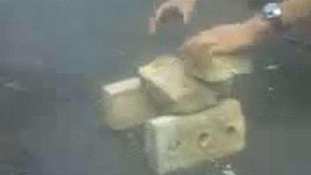 ломаем кирпичи 1 часть смотреть онлайн