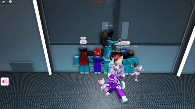 НЕ МОГУ ГОВОРИТЬ, КО МНЕ ЛОМЯТСЯ В ДВЕРЬ! Roblox Red Light, Green Light SQUID GAME смотреть онлайн