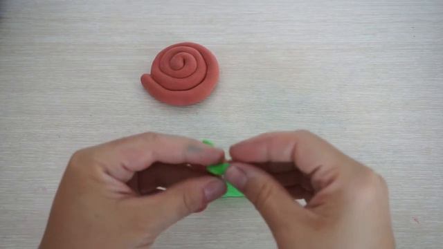 Делаем улитку из воздушного пластилина! Лепим из пластилина. Учим животных смотреть онлайн