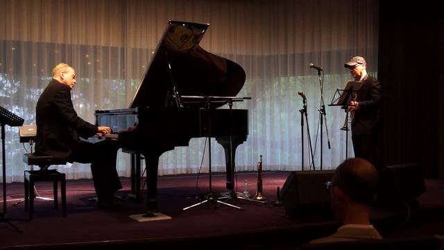 スティーヴ・ハヌマン(tp, vo) フィリップ･ストレンジ(p) "Autumn Leaves" Steve Hanuman (tp, vo) Phillip Strange (p) смотреть онлайн