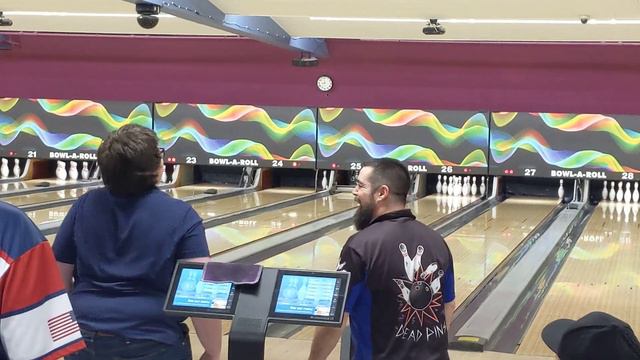 Josh Dingman BLOWS.....A 300 Game смотреть онлайн