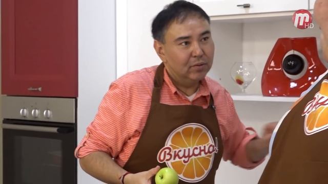 Вкусно! В гостях Анатолий Михаханов. Готовим блюдо японской кухни - Тянконабэ смотреть онлайн