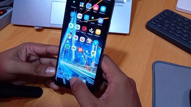 Cara mengganti wallpaper di infinix smart 6 смотреть онлайн
