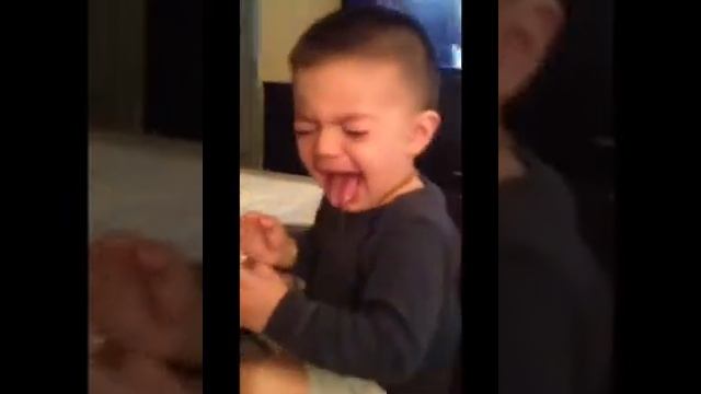 Me , my baby boy and wasabi peas - spicy food game -aci leb смотреть онлайн