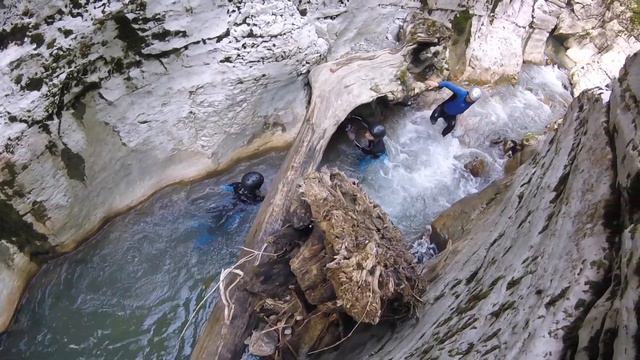 Каньонинг в Сочи 2020. Открытие сезона смотреть онлайн