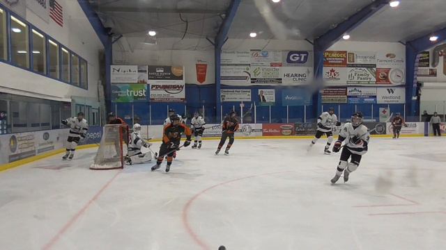 24 VS Edmonton, Golem dents the post, Farley with the back hand off the cross bar, Farley takes 2 смотреть онлайн