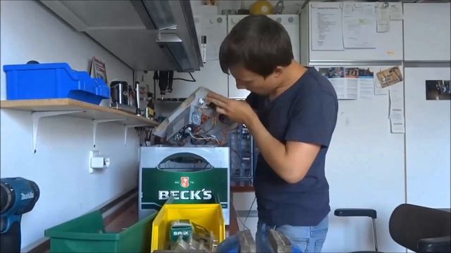 Bluetooth Lautsprecher/Musikbox/Festivalbox aus Beck´s Bierkiste selber bauen mit Handylade Funktio смотреть онлайн