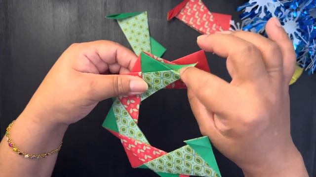 Origami Christmas Wreath #diy #origami #tutorial #christmas #craft #viral #easy #papercrafts