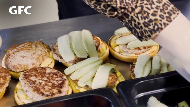 Проработка котлет для гамбургера из говядины 