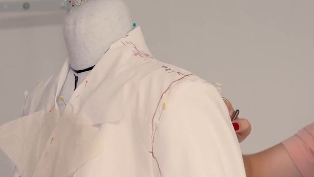 MOCK-UP, FITTING, PATTERN ALTERATIONS: TRENCH COAT PART 1 - THISISKACHI DIY смотреть онлайн