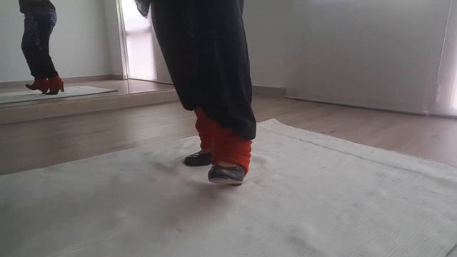 Zapateado flamenco. Técnica de pies por tangos смотреть онлайн