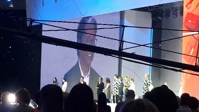 Кензо Такада на конференции в Москве представляет новую коллекцию! смотреть онлайн